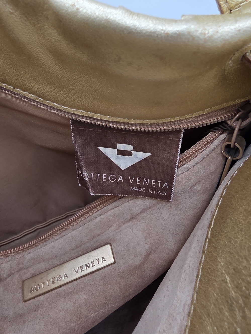 [VINTAGE] Bottega Veneta Metallic Gold Woven Crescent Shoulder Bag w/ COA - Picture 13 of 16